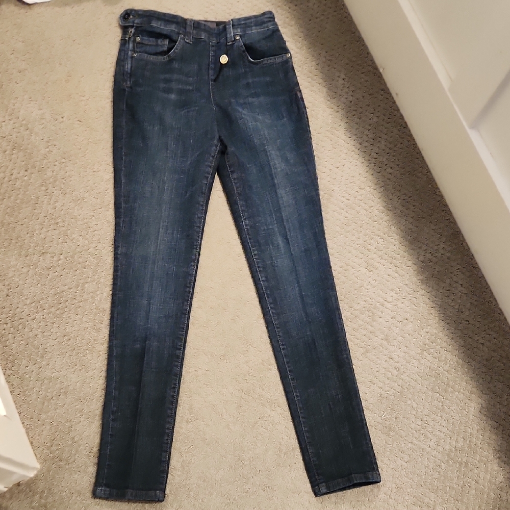 New NINE WEST Hourglass Panel Jeans. Size 2.